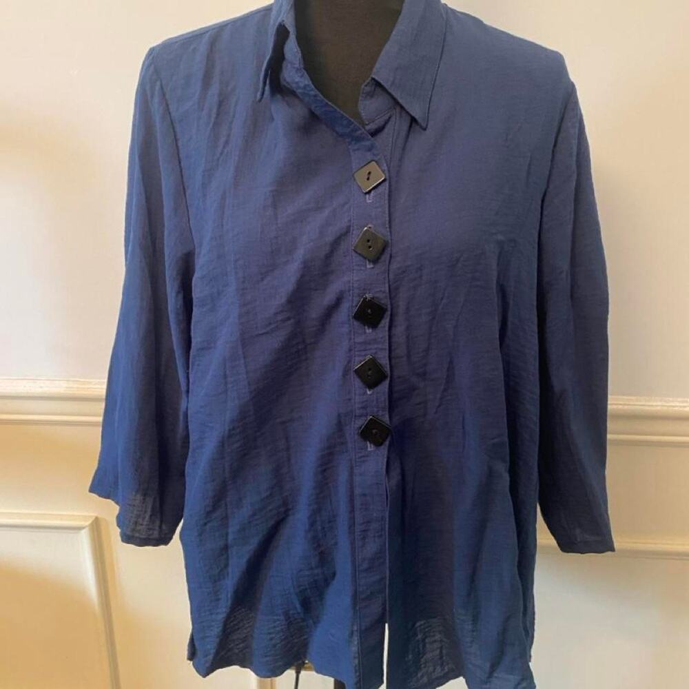 Yushi USA Blue Textured Cotton Button-Up Shirt Artsy Chunky Button Top Blouse